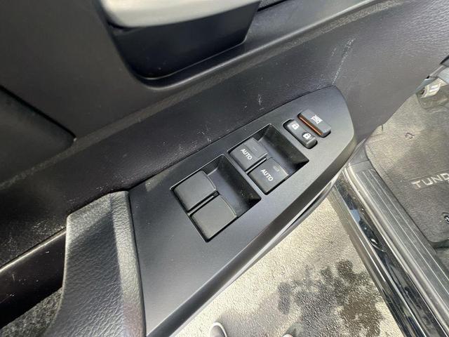 Photo of 2020 Midnight Black Metallic Toyota Tundra