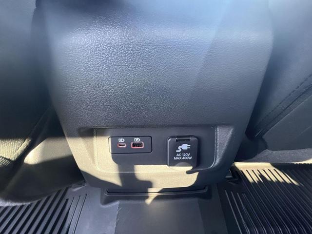 Photo of 2023 Black Nissan Frontier