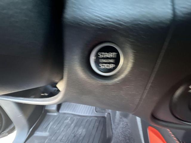 Photo of 2023 Black Nissan Frontier