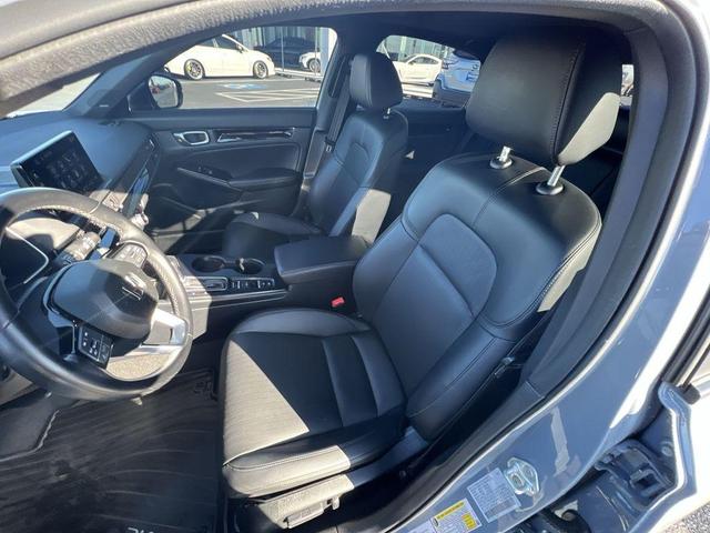 Photo of 2023 Sonic Gray Pearl Honda Civic