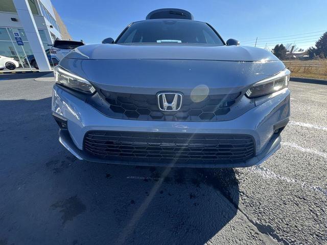 Photo of 2023 Sonic Gray Pearl Honda Civic