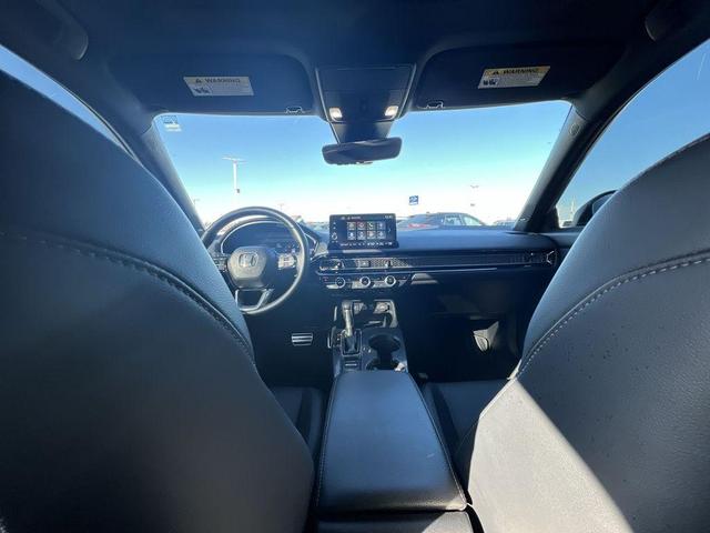 Photo of 2023 Sonic Gray Pearl Honda Civic
