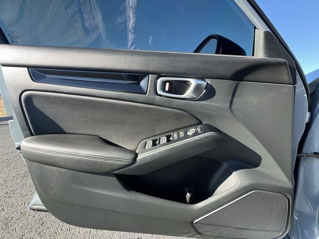 Photo of 2023 Sonic Gray Pearl Honda Civic