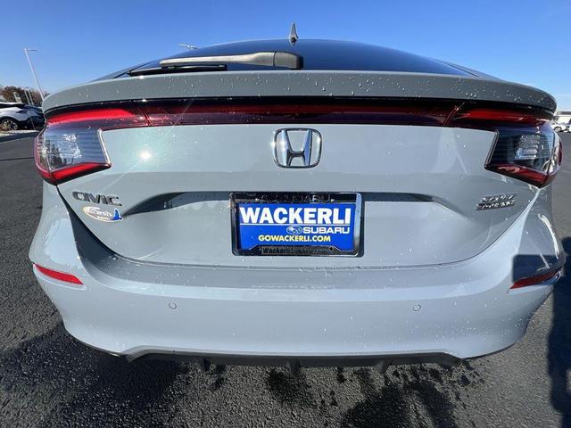 Photo of 2023 Sonic Gray Pearl Honda Civic