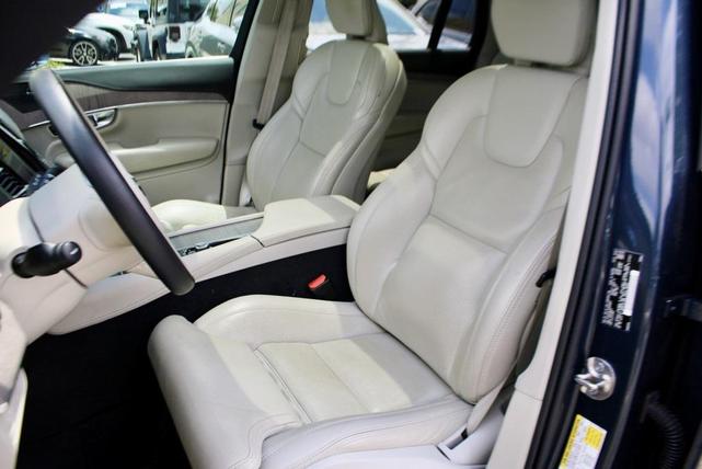 Photo of 2022 Denim Blue Metallic Volvo XC90