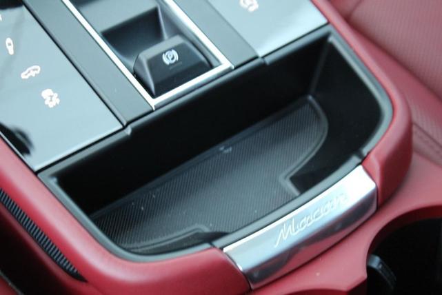 Photo of 2025 Black Porsche Macan
