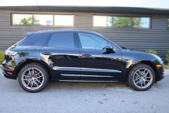 Photo of 2025 Black Porsche Macan
