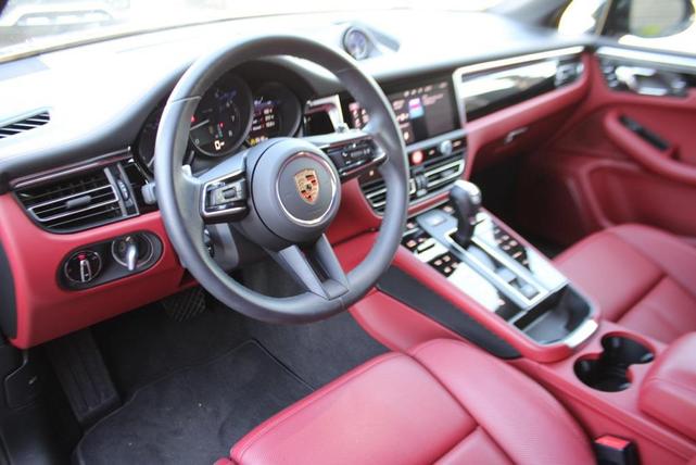 Photo of 2025 Black Porsche Macan