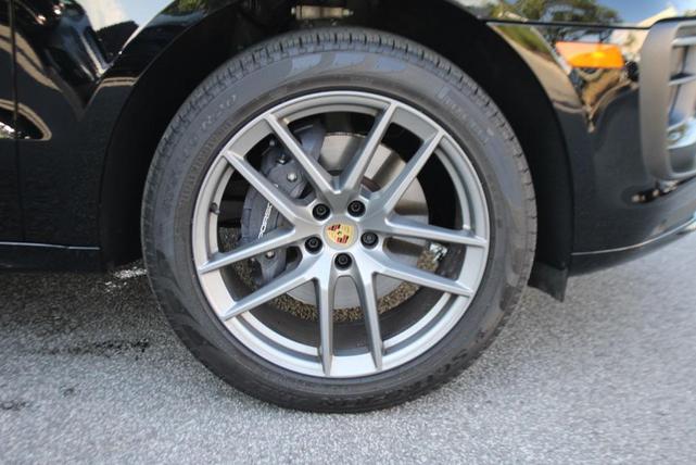 Photo of 2025 Black Porsche Macan