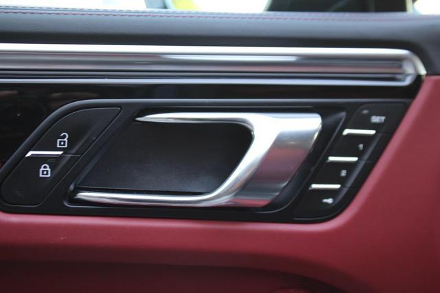 Photo of 2025 Black Porsche Macan
