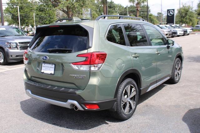 Photo of 2021 Jasper Green Metallic Subaru Forester