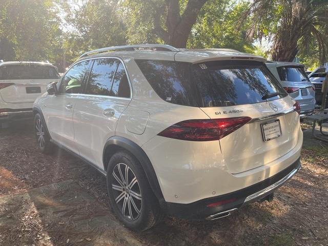 Photo of 2025 Polar/Macchiato Mercedes-Benz GLE 450e