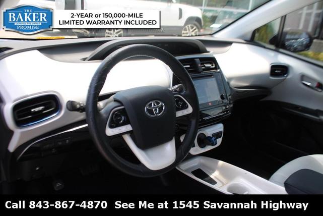 Photo of 2017 Magnetic Gray Metallic Toyota Prius
