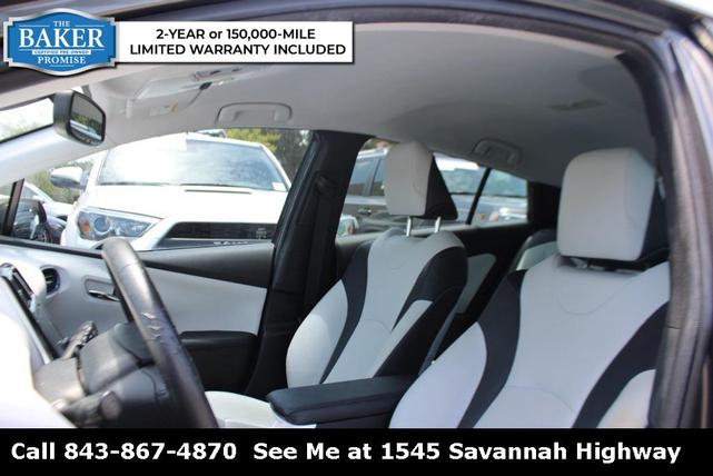 Photo of 2017 Magnetic Gray Metallic Toyota Prius