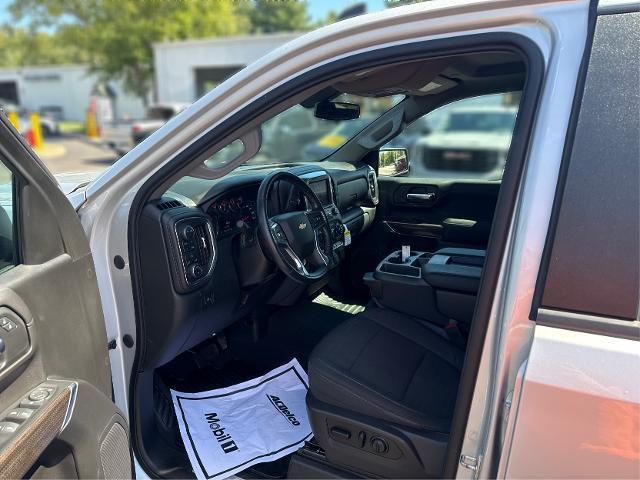 Photo of 2020 Silver Ice Metallic Chevrolet Silverado 1500