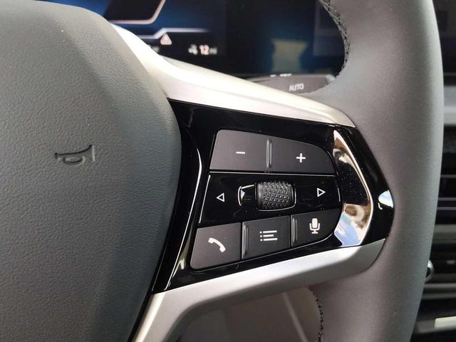 Photo of 2025 Gray Metallic BMW i4 Gran Coupe