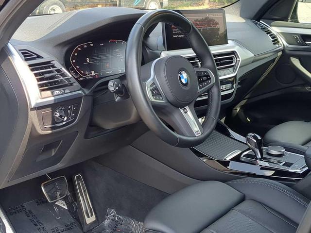 Photo of 2023 Carbon Black Metallic BMW X3