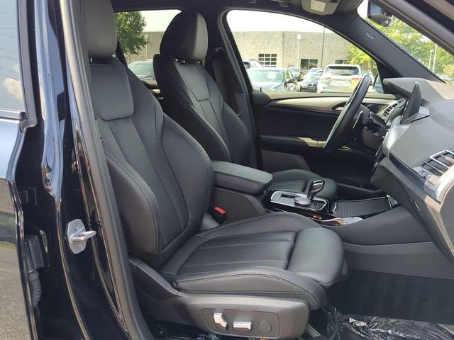Photo of 2023 Carbon Black Metallic BMW X3