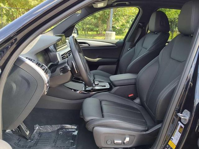 Photo of 2023 Carbon Black Metallic BMW X3