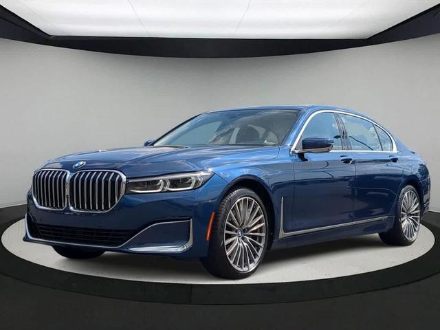 2022 BMW 740