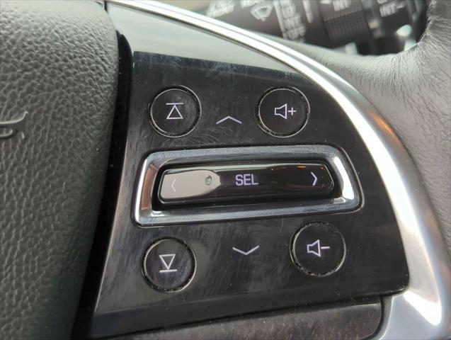 Photo of 2015 Graphite Metallic Cadillac SRX