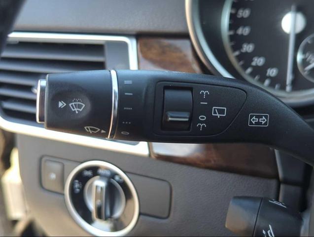 Photo of 2014 Black Mercedes-Benz M-Class