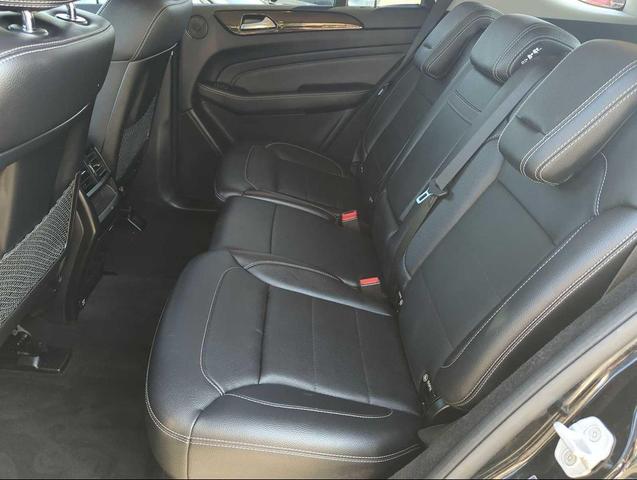 Photo of 2014 Black Mercedes-Benz M-Class
