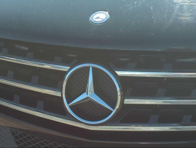 Photo of 2014 Black Mercedes-Benz M-Class