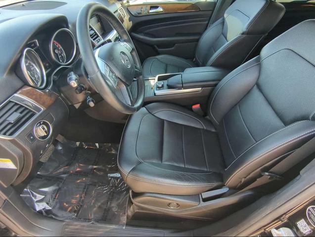 Photo of 2014 Black Mercedes-Benz M-Class