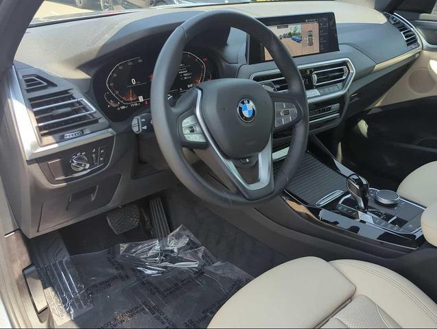 Photo of 2024 Gray Metallic BMW X3