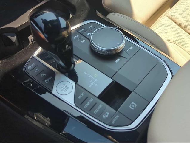 Photo of 2024 Gray Metallic BMW X3