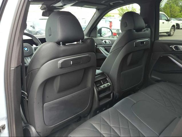 Photo of 2024 Gray Metallic BMW X5