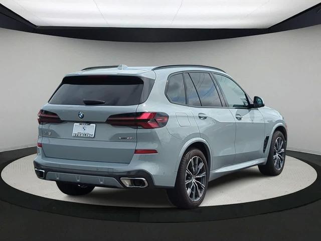 Photo of 2024 Gray Metallic BMW X5