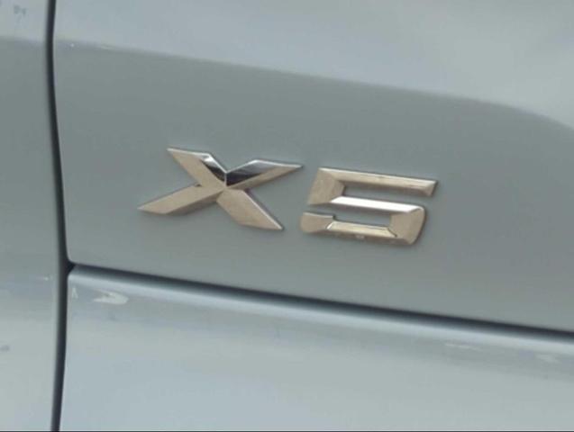 Photo of 2024 Gray Metallic BMW X5