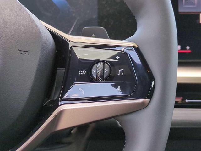Photo of 2025 Black Sapphire Metallic BMW 530