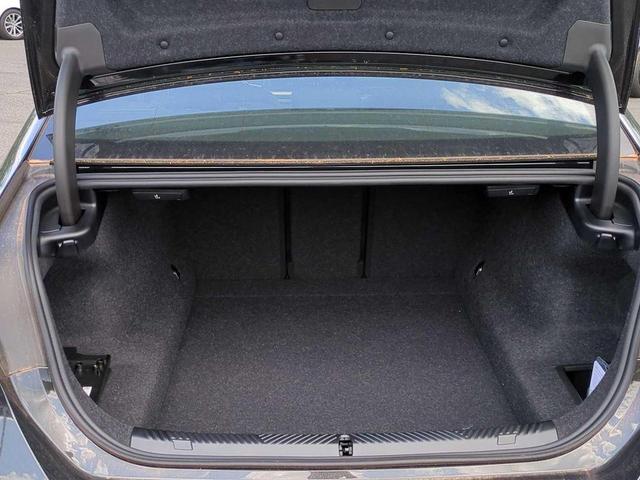 Photo of 2025 Black Sapphire Metallic BMW 530