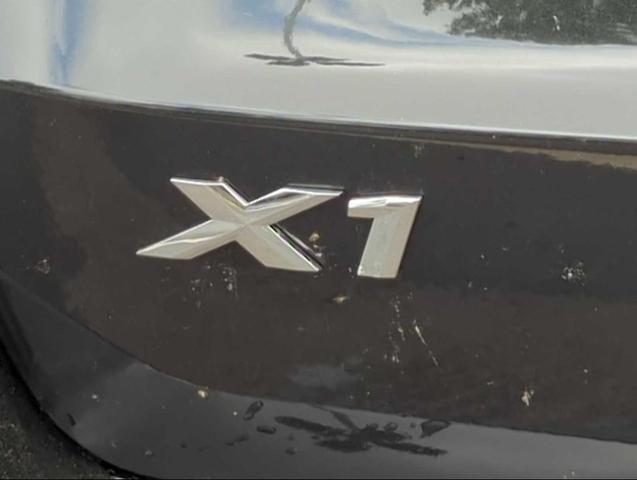 Photo of 2025 Black Sapphire Metallic BMW X1