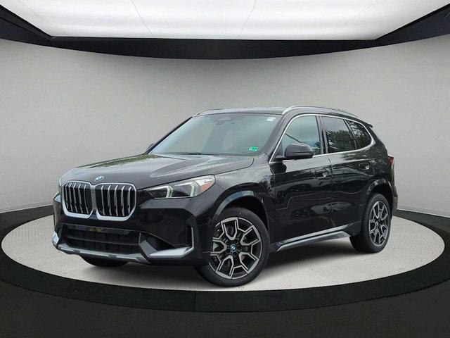 Photo of 2025 Black Sapphire Metallic BMW X1