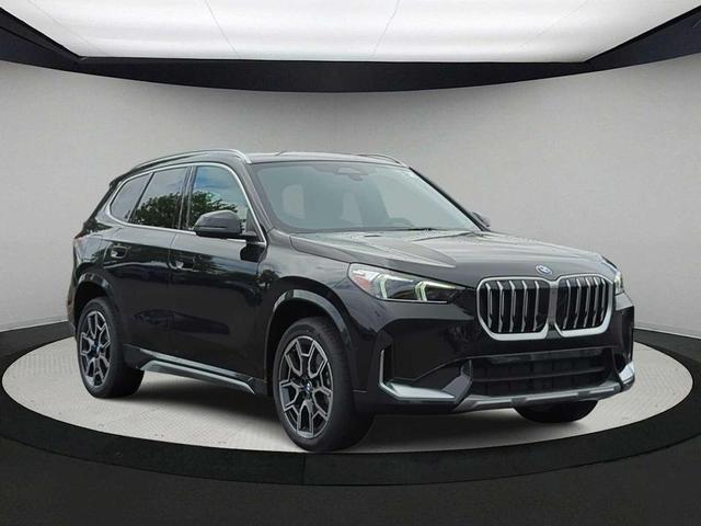 Photo of 2025 Black Sapphire Metallic BMW X1