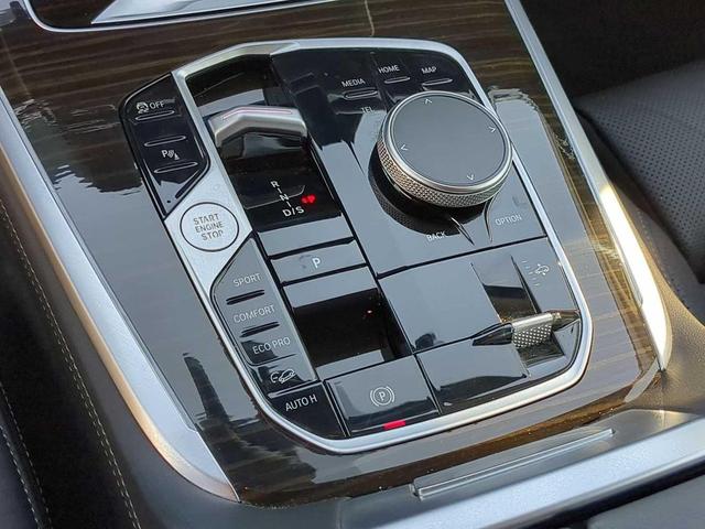 Photo of 2024 Black BMW X7