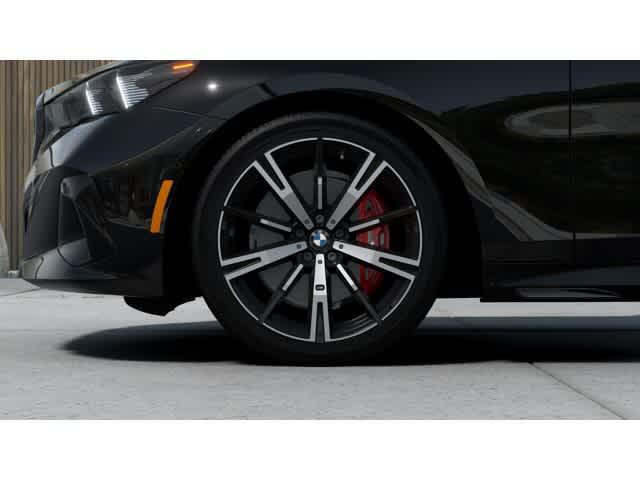 Photo of 2026 Black Sapphire Metallic BMW 530