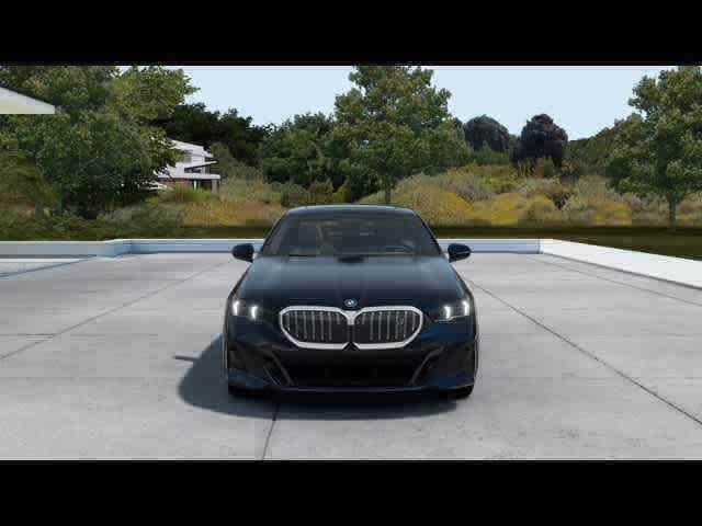 Photo of 2025 Carbon Black Metallic BMW i5