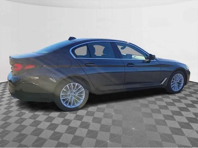 Photo of 2023 Dark Graphite Metallic BMW 530