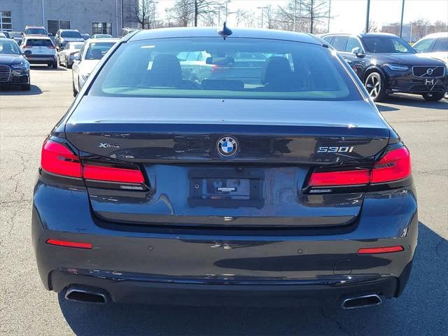 Photo of 2023 Dark Graphite Metallic BMW 530