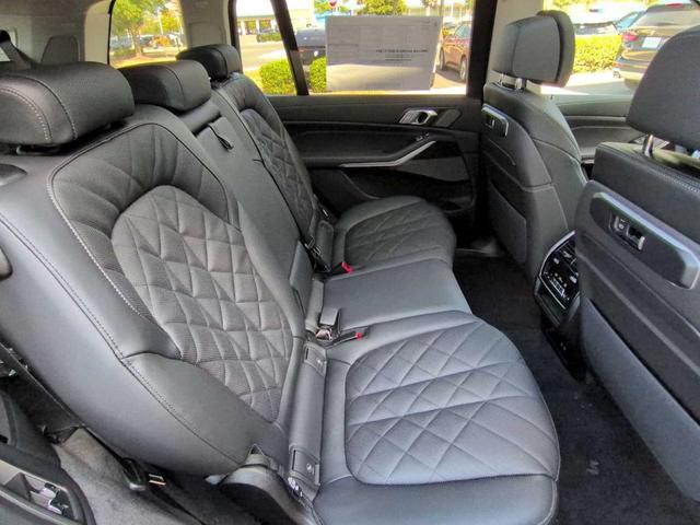 Photo of 2026 Blue Ridge Mountain Metallic BMW X7