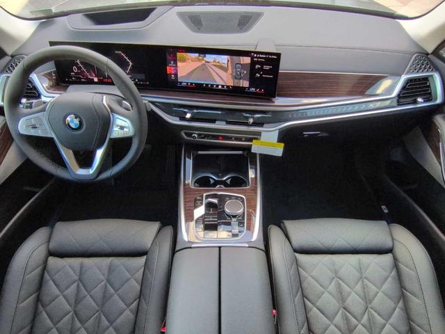 Photo of 2026 Blue Ridge Mountain Metallic BMW X7