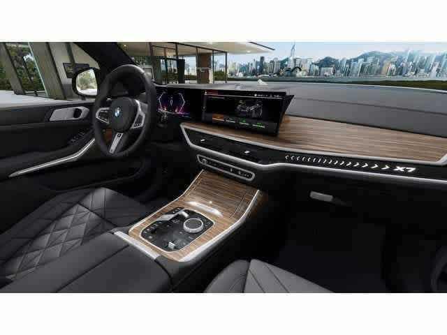 Photo of 2026 Gray Metallic BMW X7