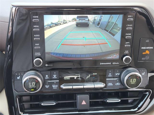 Photo of 2022 Ruby Flare Pearl Toyota Highlander