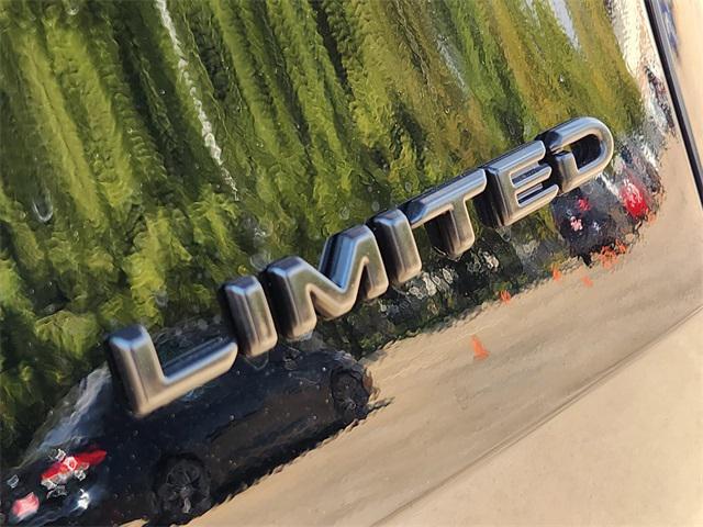 Photo of 2026 Midnight Black Metallic Toyota Grand Highlander