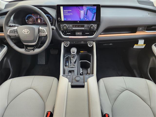Photo of 2026 Midnight Black Metallic Toyota Grand Highlander